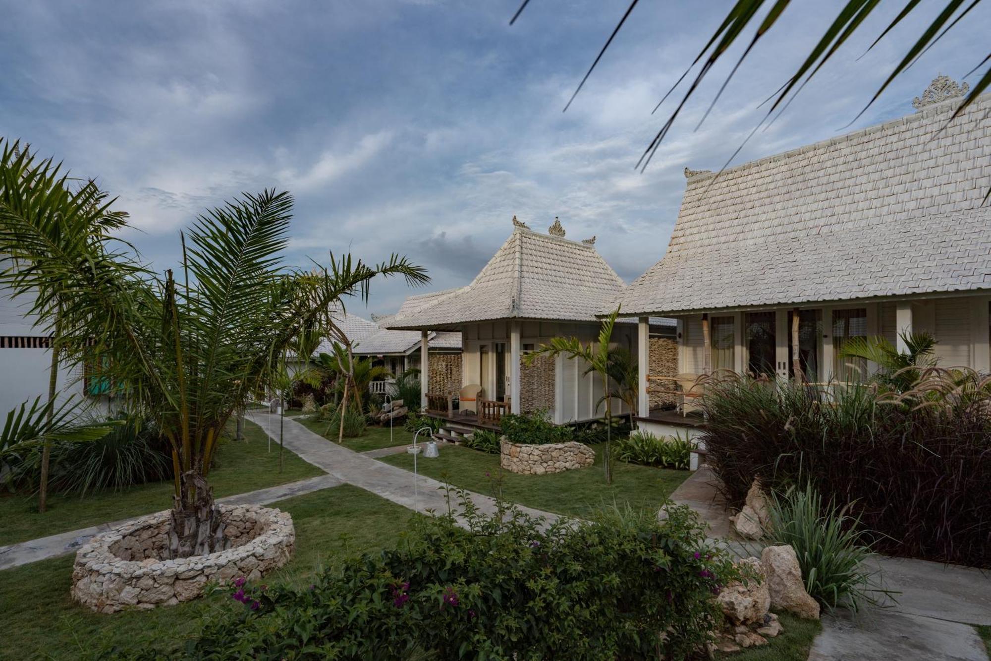 Paus Putih Hotel Lembongan Exterior foto